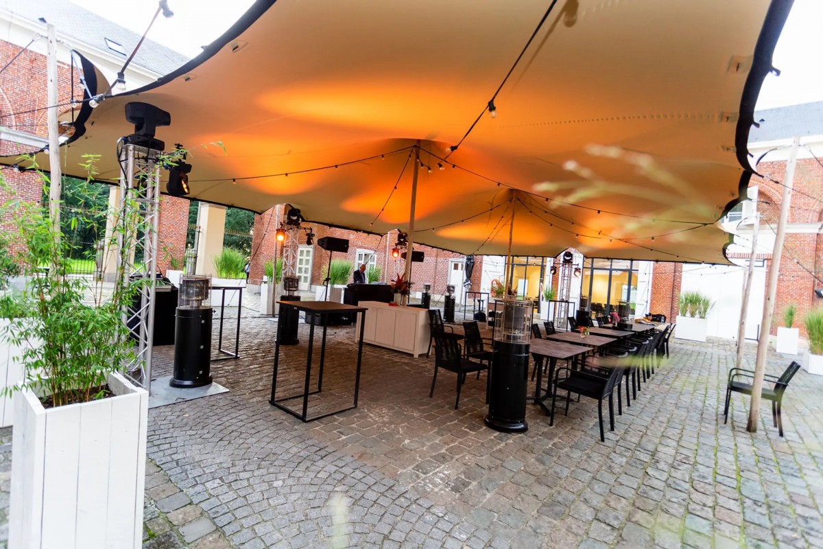T’Rest evenement onder de luifel